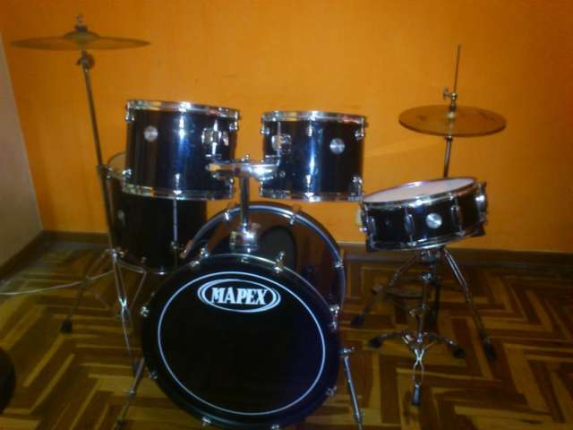 Bateria mapex voyager negra profesional impecable